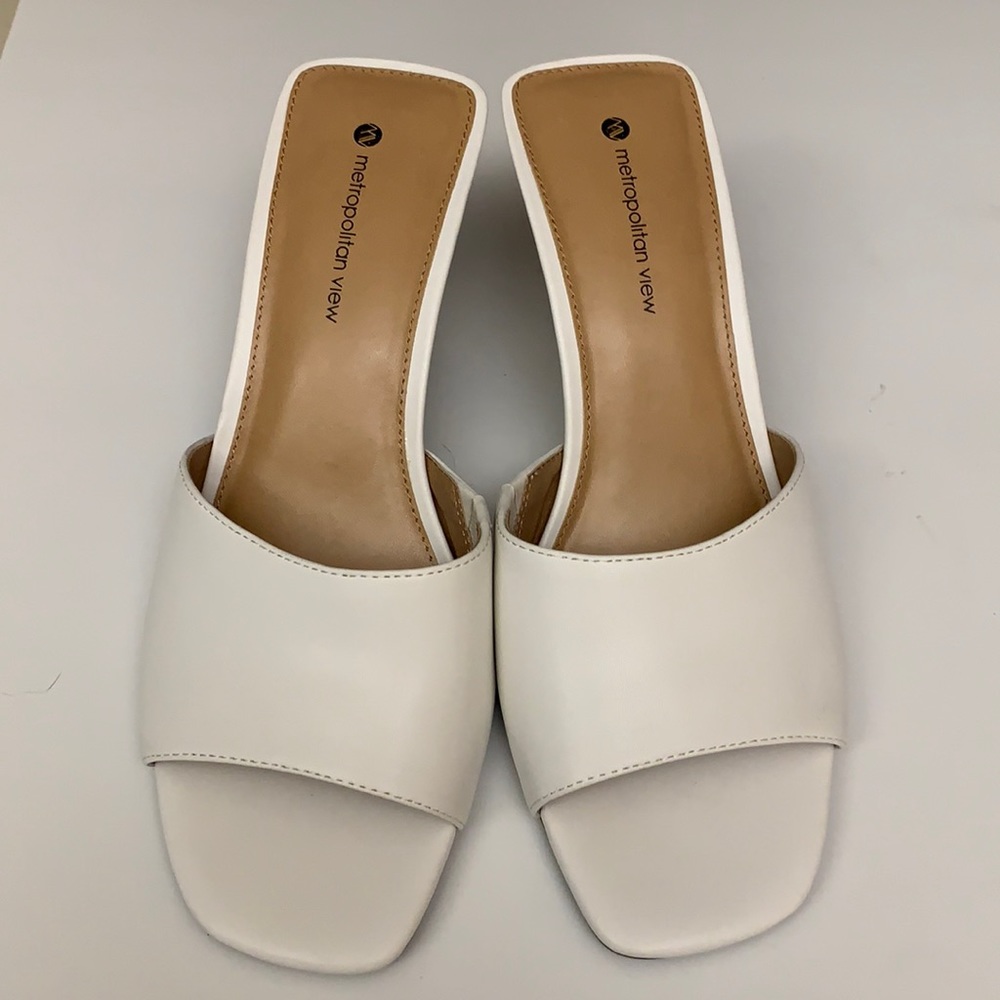 Metropolitan View White Pu Sandal